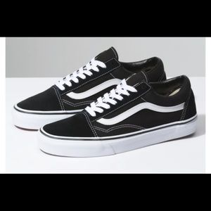 Old skool off the vans sneakers